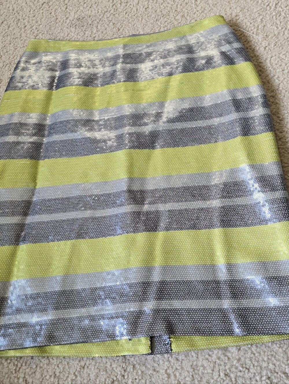 167. Vince Camuto Yellow and Silver Striped Sequin Skirt Womens Oversized Size 2
